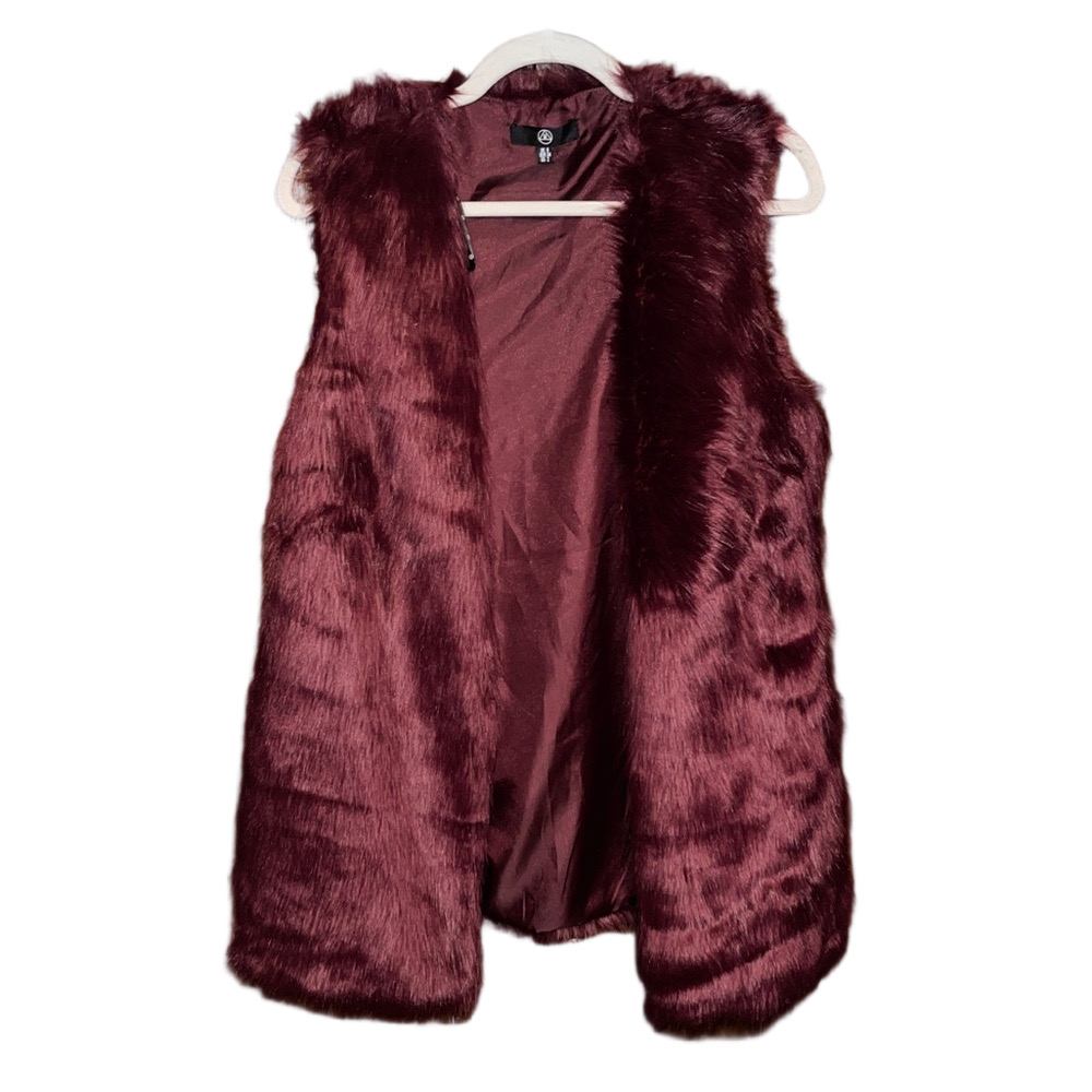Missguided Burgundy Faux Fur Vest Size 2